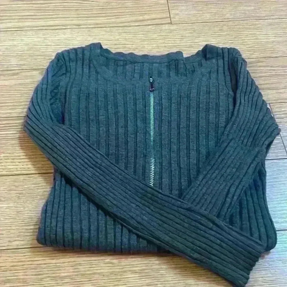 Tops - Sweater Top
